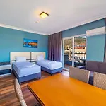 Ξενοδοχείο με διαμερίσματα Royalisa 3*