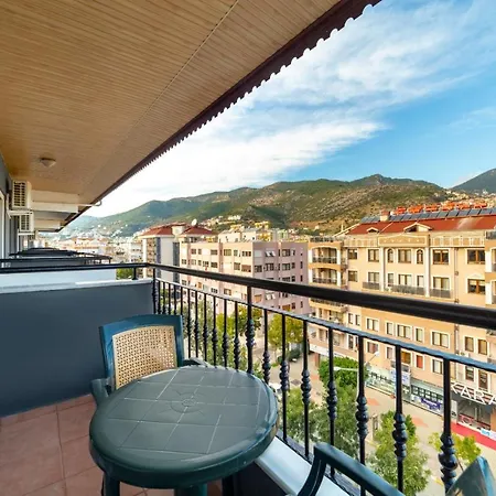 Aparthotel Royalisa
